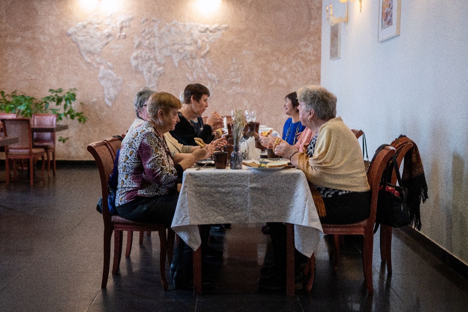 Егорьевск, роботы, соединяя поколения, кафе, пенсионеры,