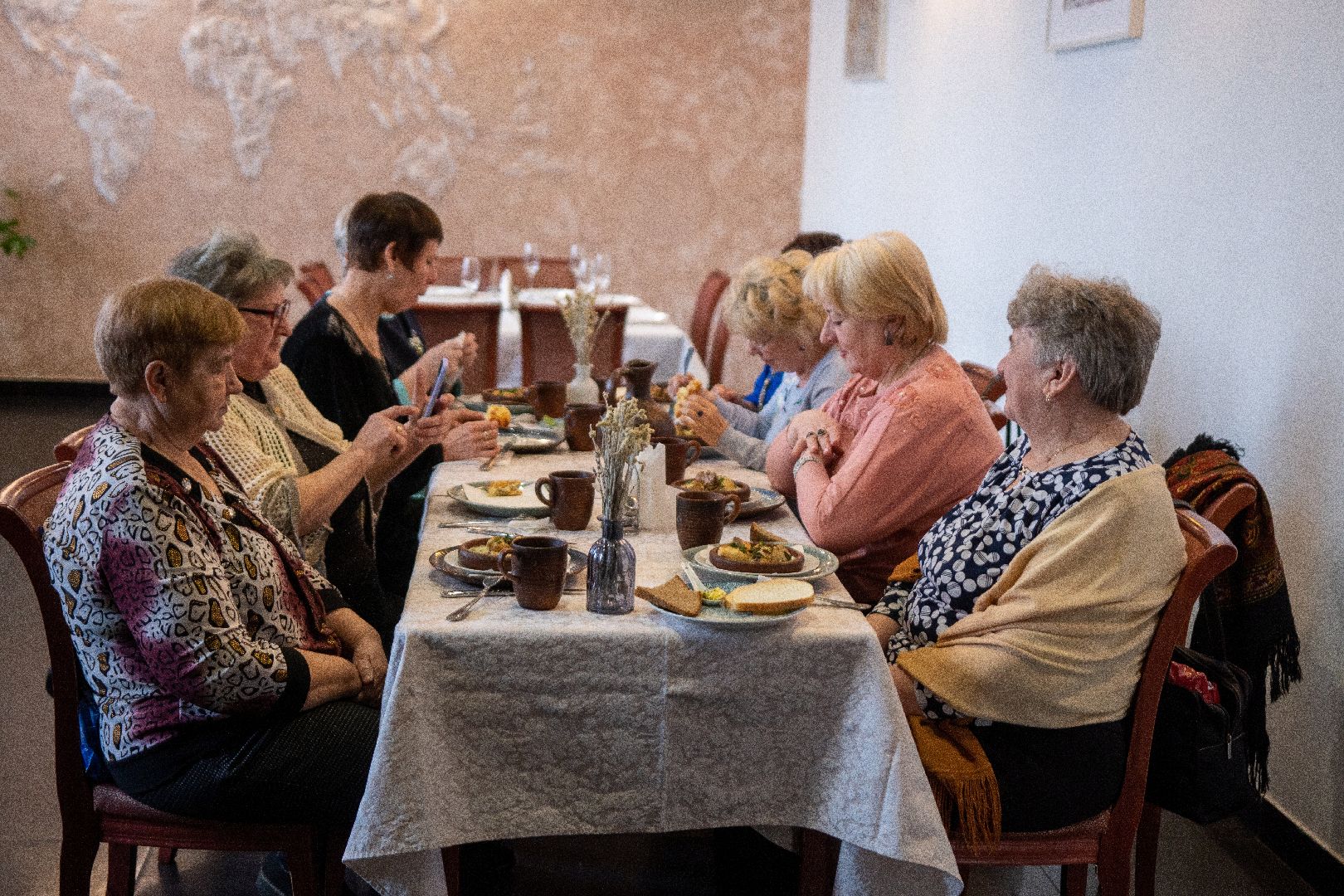 Егорьевск, роботы, соединяя поколения, кафе, пенсионеры,