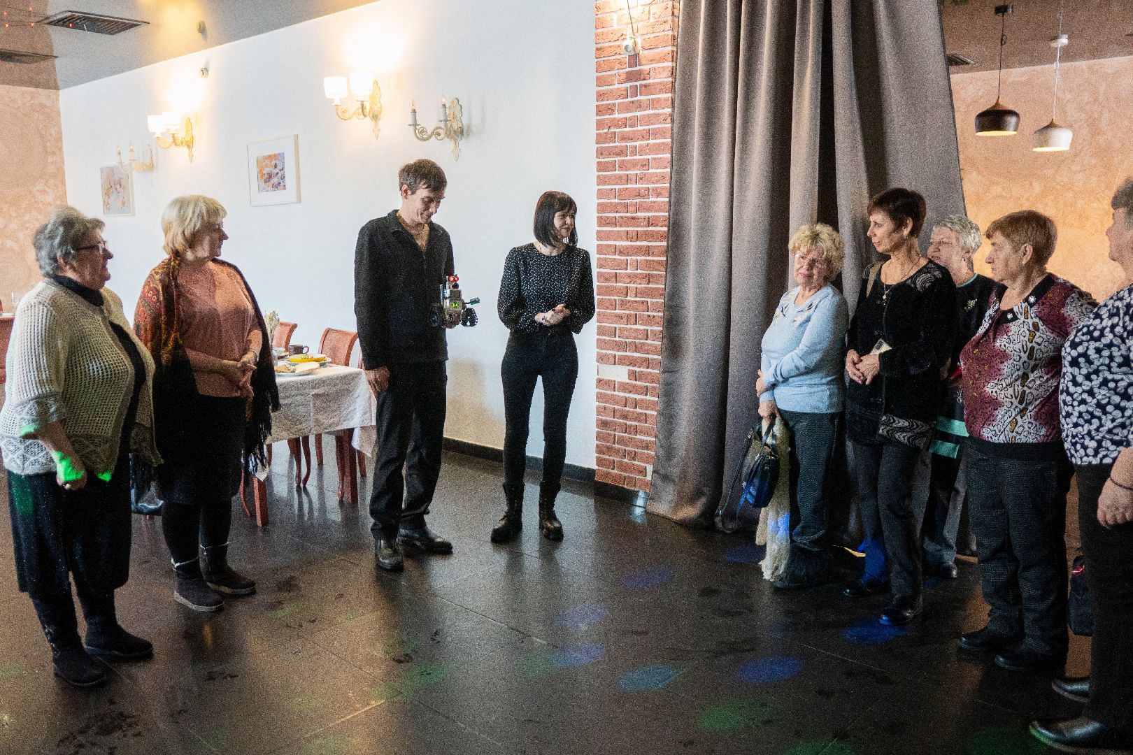 Егорьевск, роботы, соединяя поколения, кафе, пенсионеры,