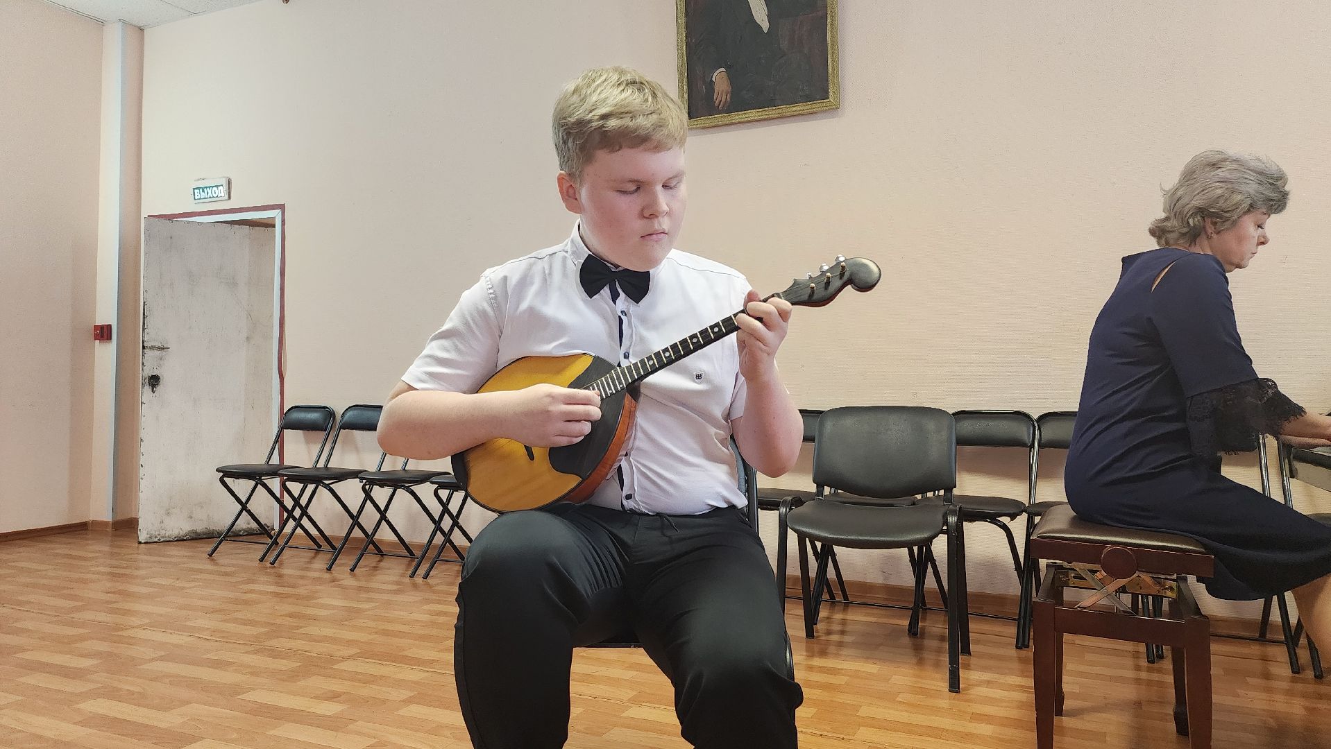 кашира, сувенир, русские народные инструменты, областной гитара, баян, домра, балалайка,