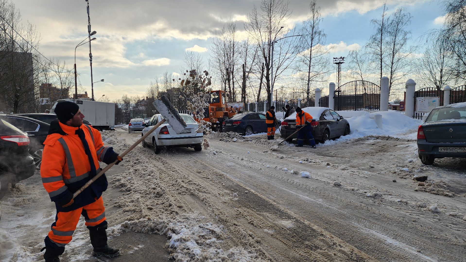 уборка улиц, очистка дорог, уборка снега и наледи,