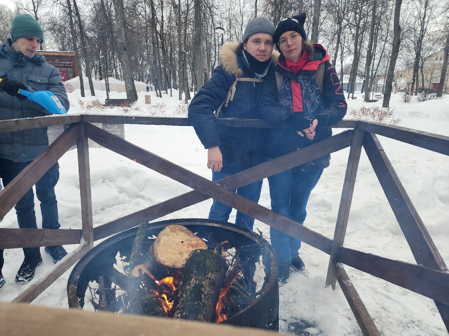 серпухов, подмосковье, очаги в парке, парк имени олега степанова, зима в подмосковье,