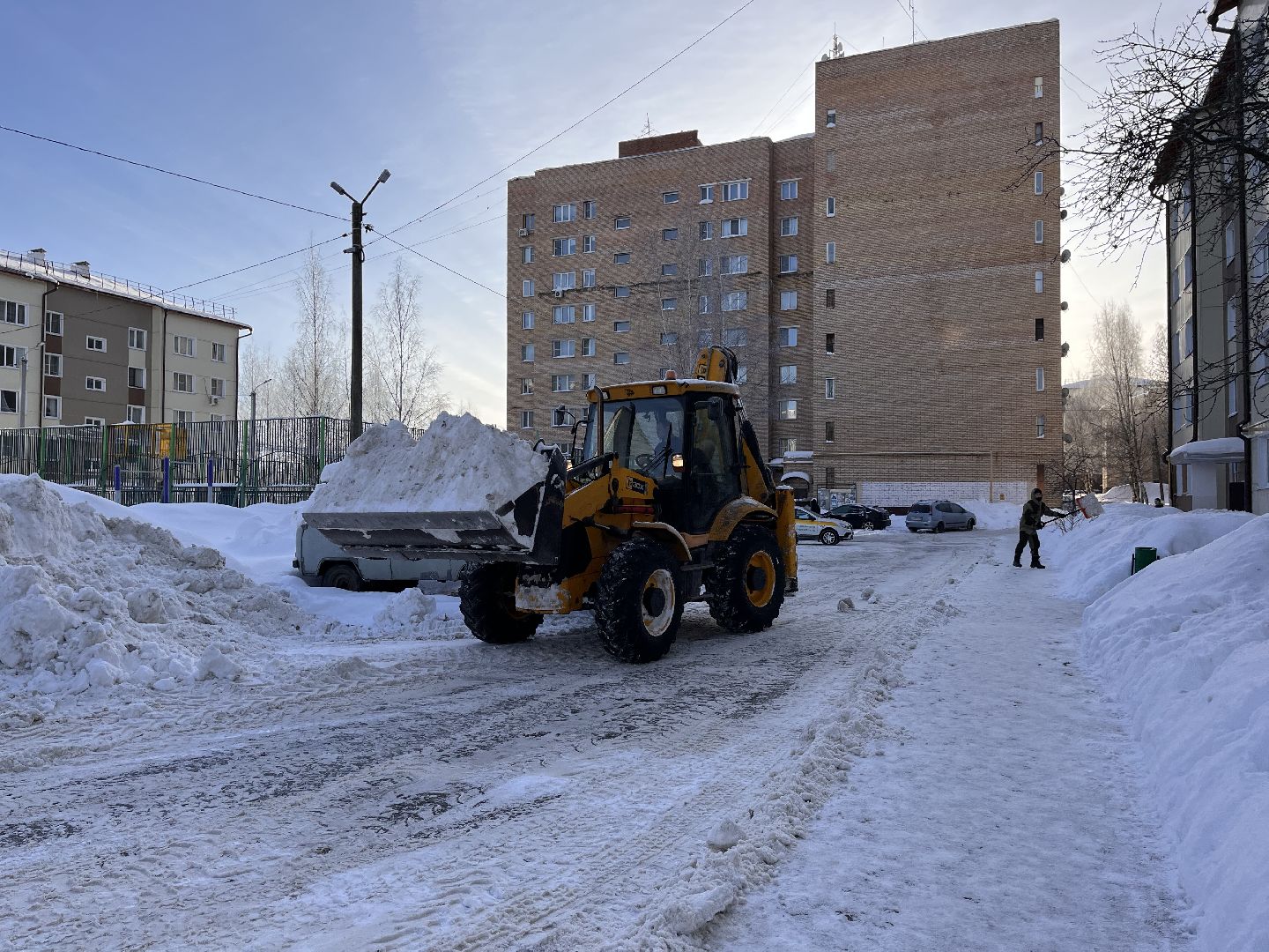 снег и наледь, комунальная техника, чистка снега,