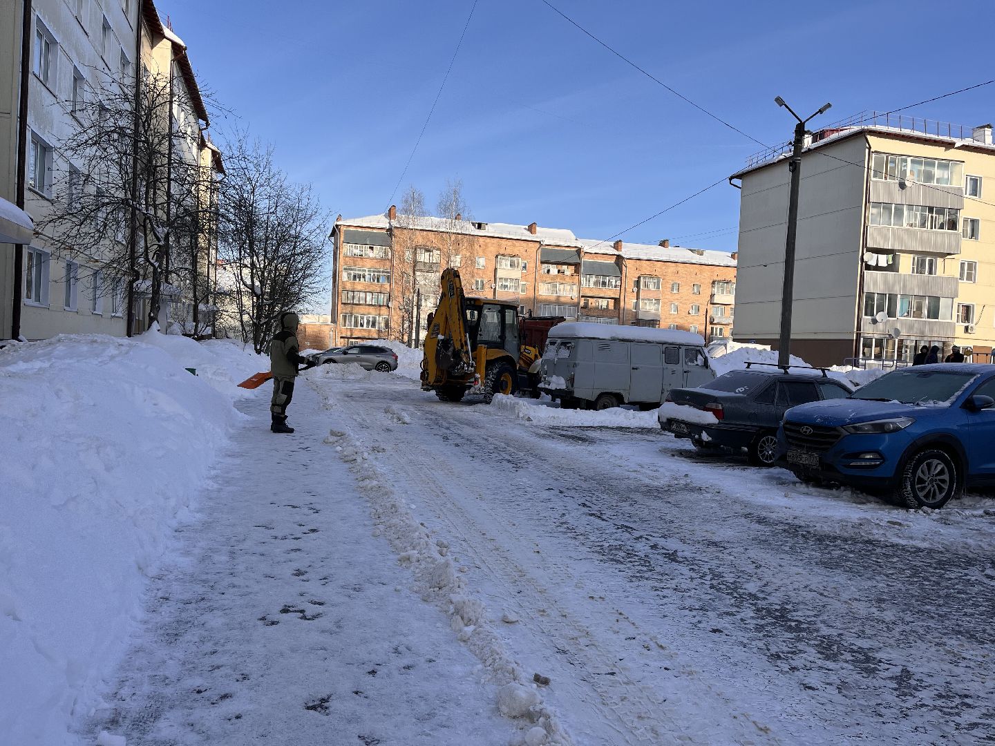 снег и наледь, комунальная техника, чистка снега,