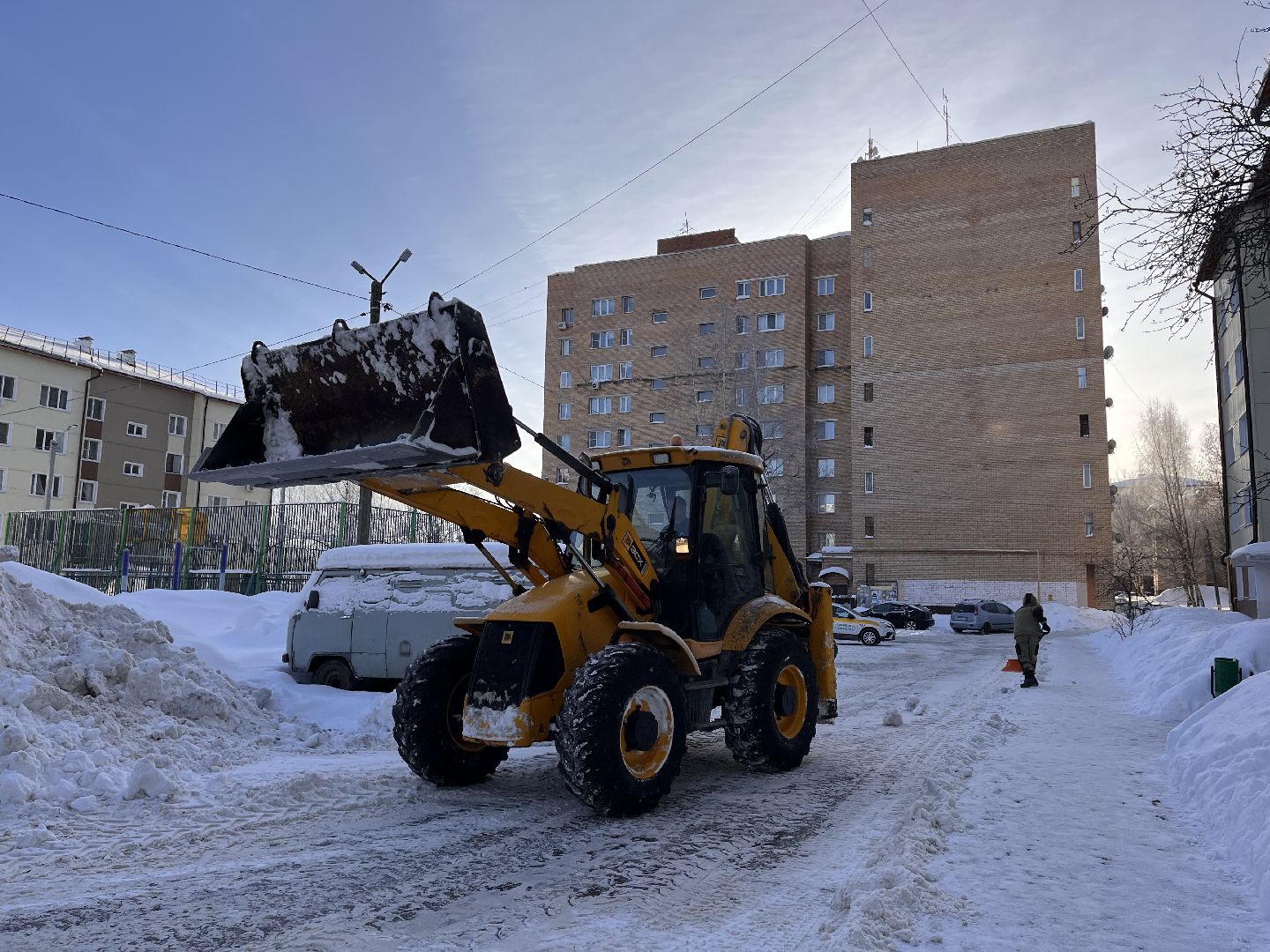 снег и наледь, комунальная техника, чистка снега,