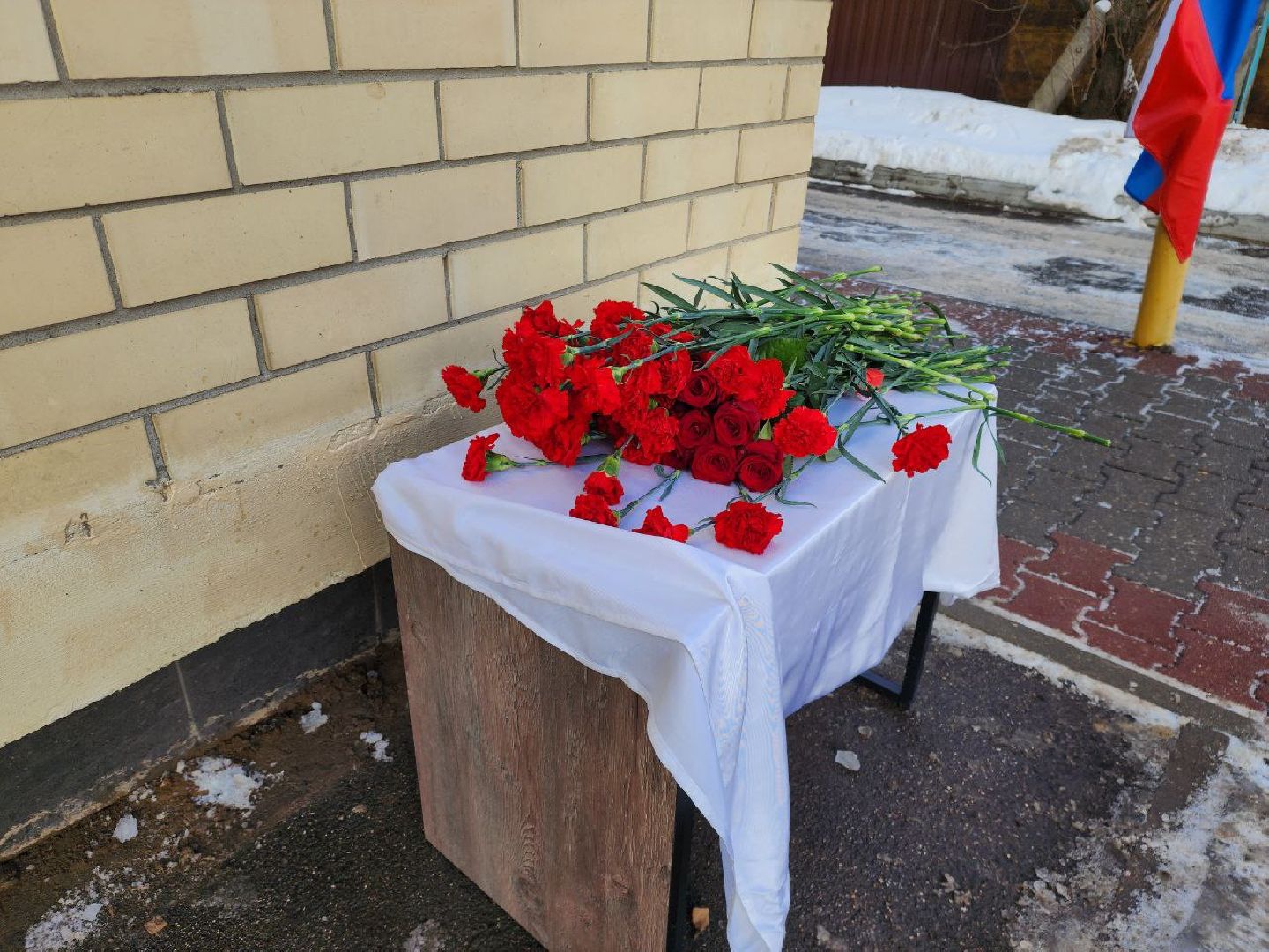 мытищи, Олег Ивановский, мемориальная доска, перловка, гагарин,