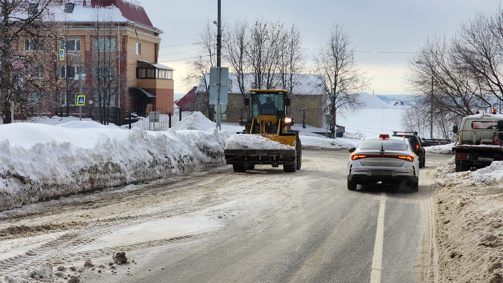 уборка снега, очистка дорог,