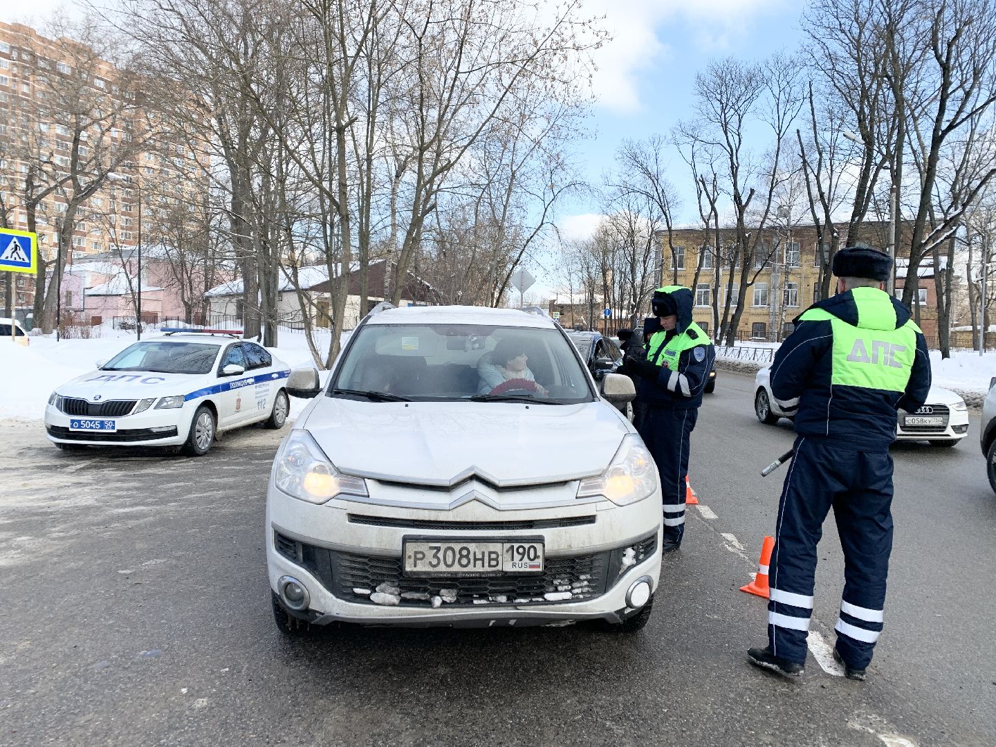 Балашиха, Подмосковье, рейд безопасности, ребенок-пассажир, маленький пассажир, детские кресла, госавтоинспекция, МУ МВД России Балашихинское,