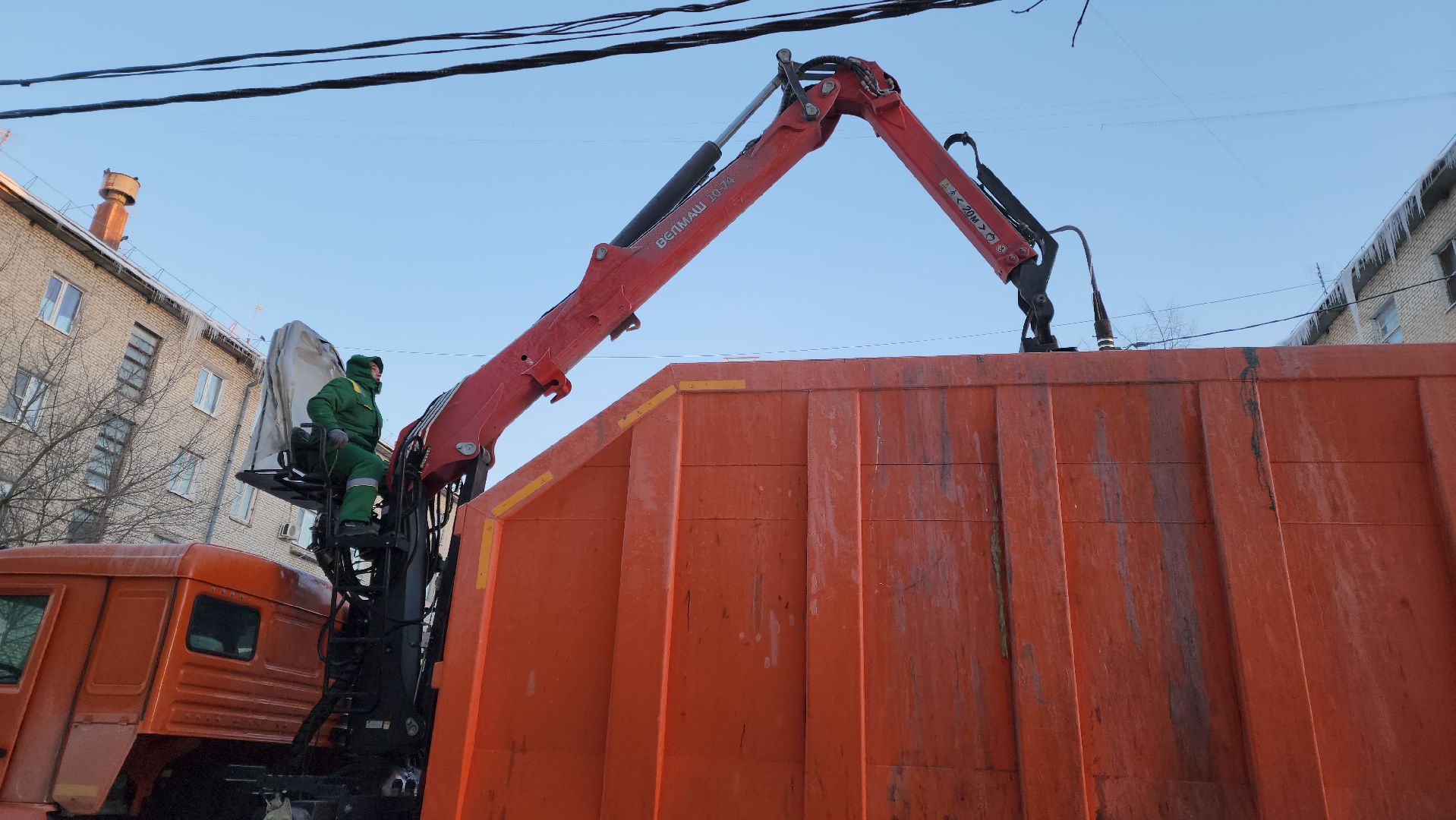 Подольск, ломовоз, вывоз мусора, контейнерная площадка,