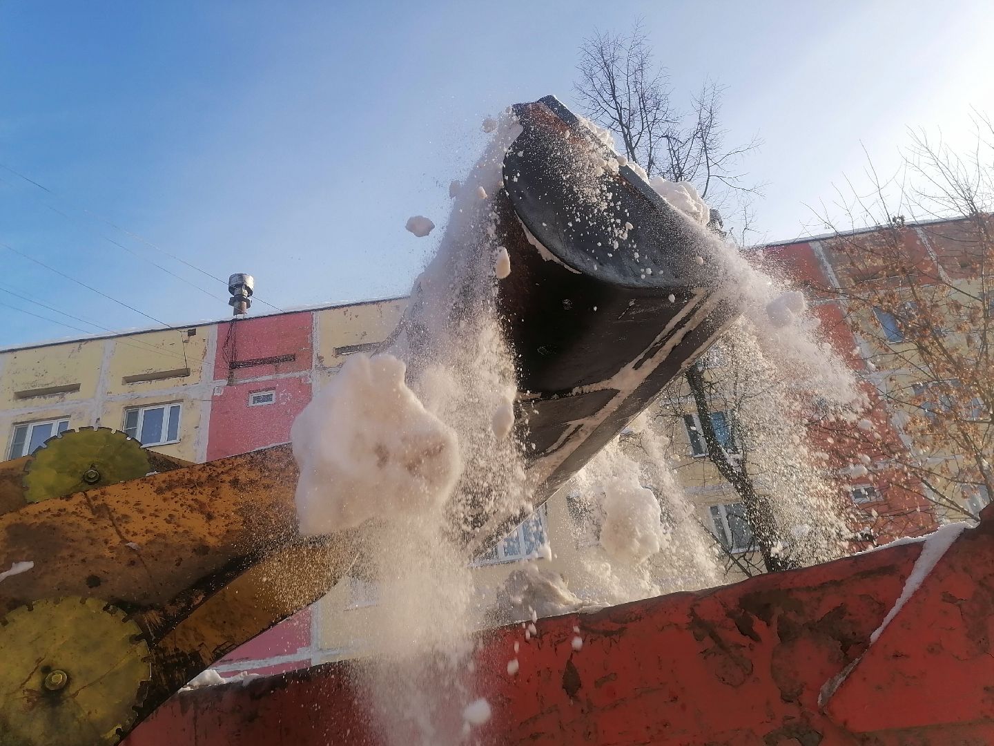 снег и наледь, уборка города,