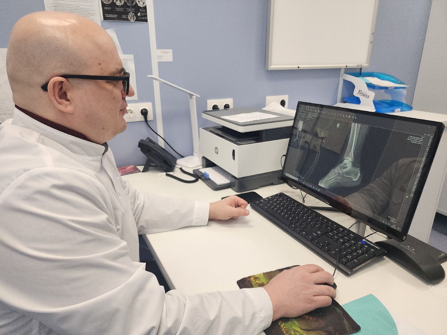 новый врач, рентгенолог,