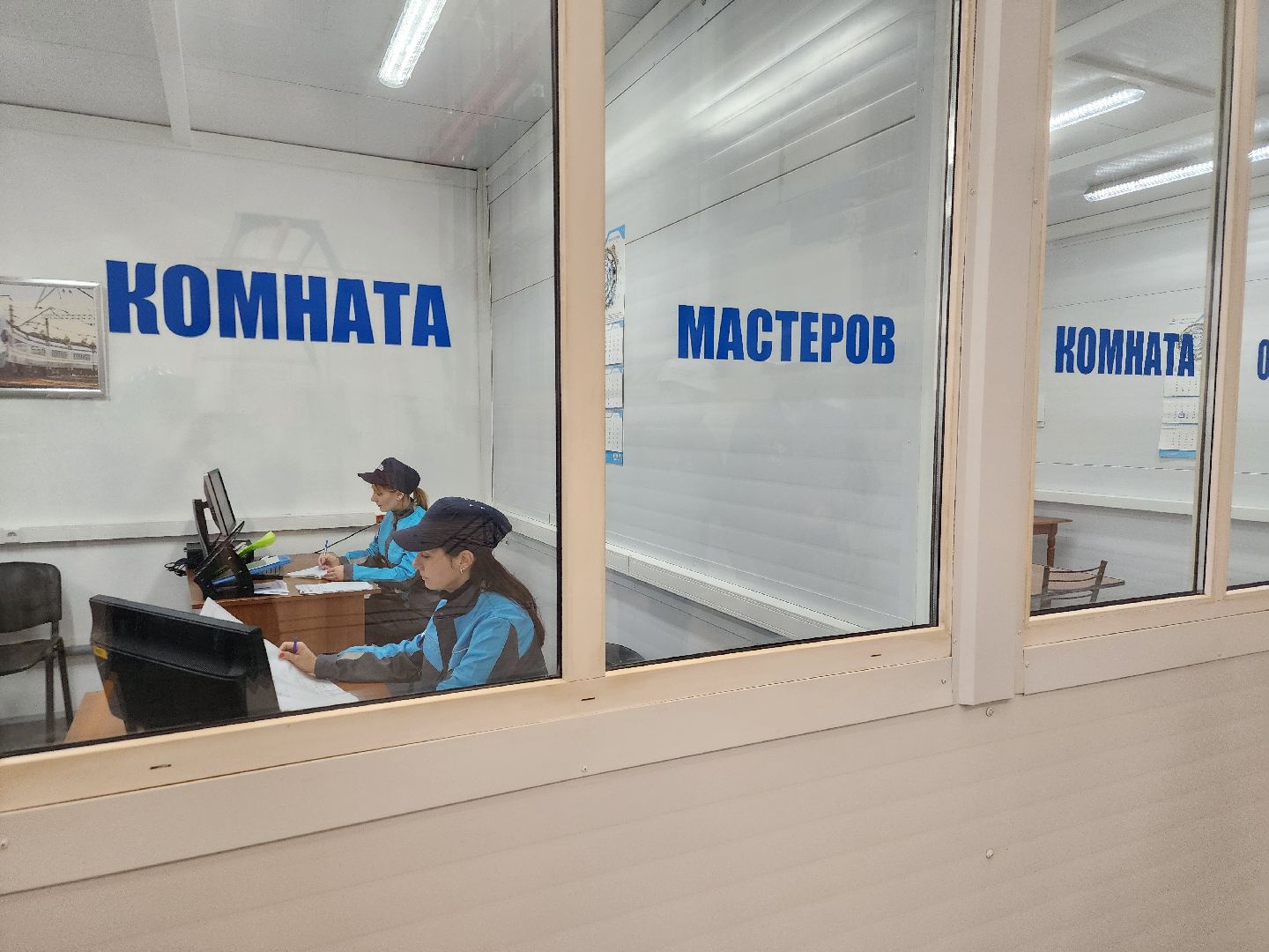 Машиностроение, Демиховский машзавод, электропоезд,