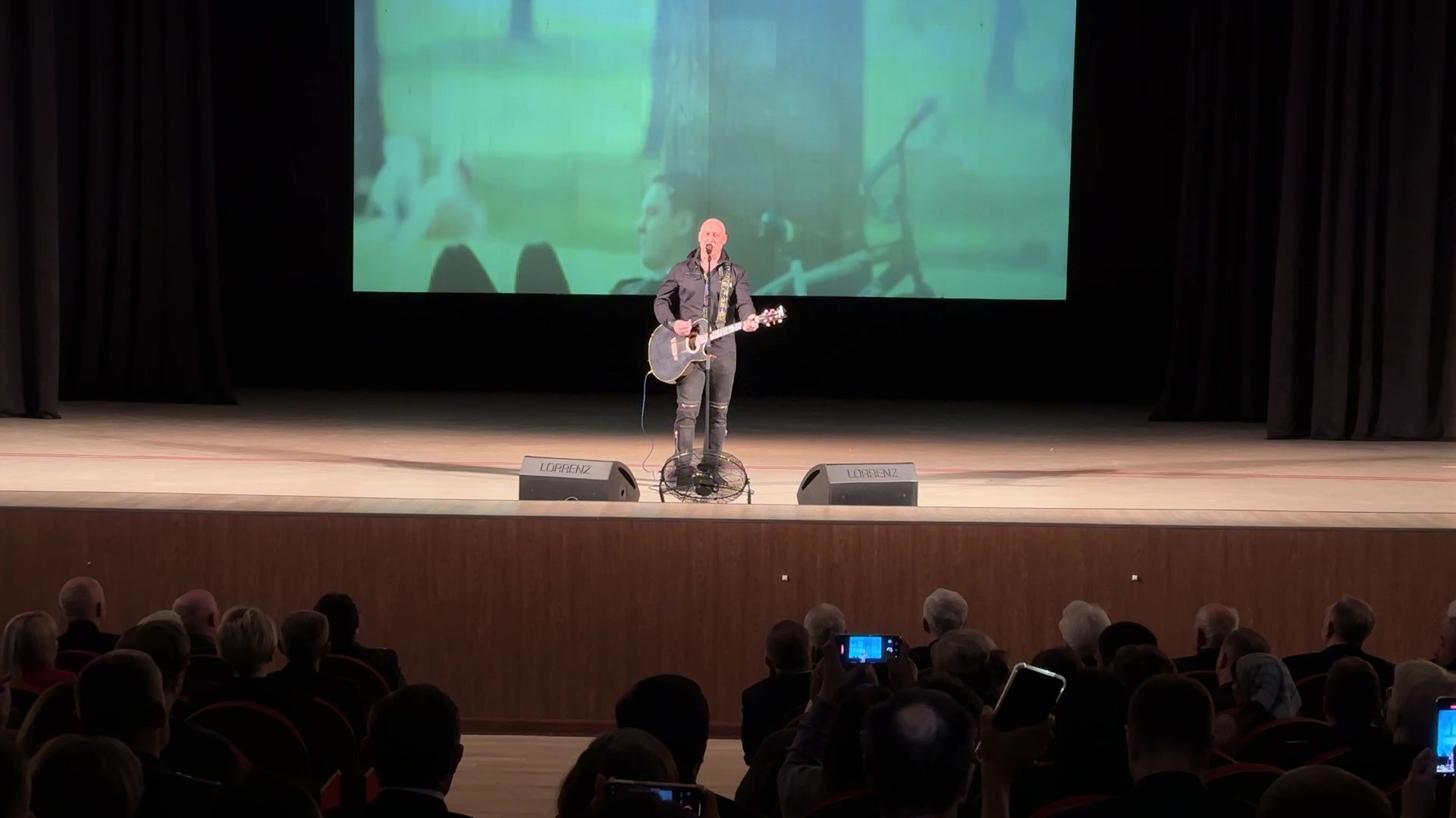 Реутов, праздник, концерт, Денис Майданов, песни, День защитника Отечества,