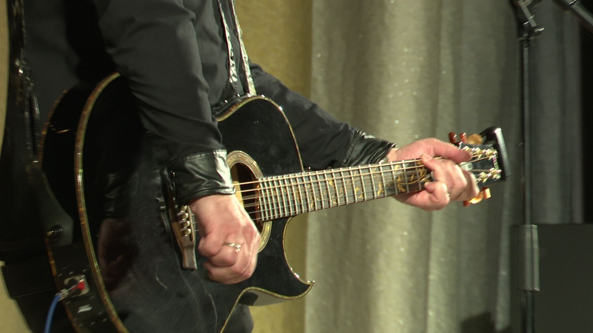 Реутов, праздник, концерт, Денис Майданов, песни, День защитника Отечества,