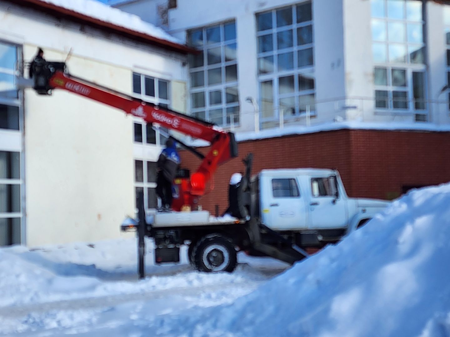 очистка крыш, очистка наледи, сосульки, орехово зуево,