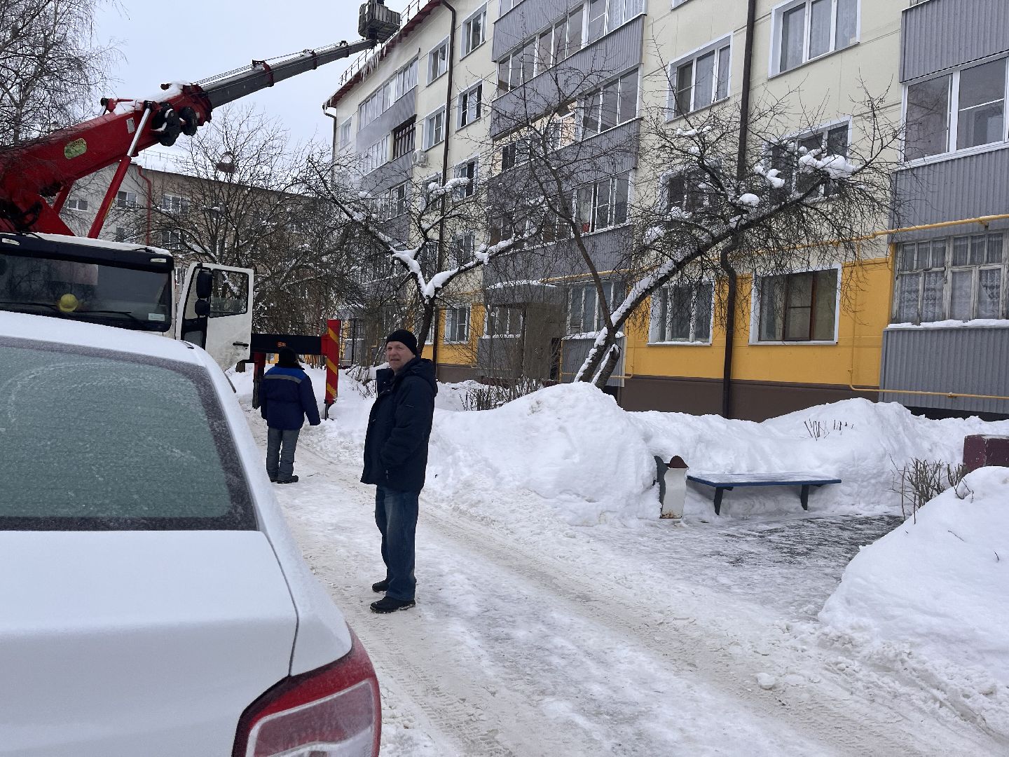 шаховская, сосульки, комунальная техника,