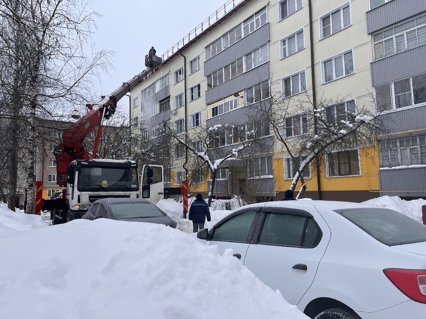 шаховская, сосульки, комунальная техника,