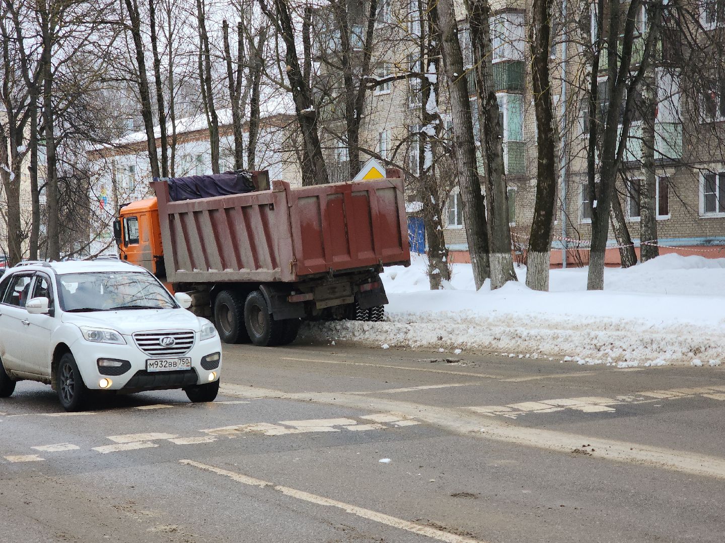 коломна, дороги, снег и наледь,