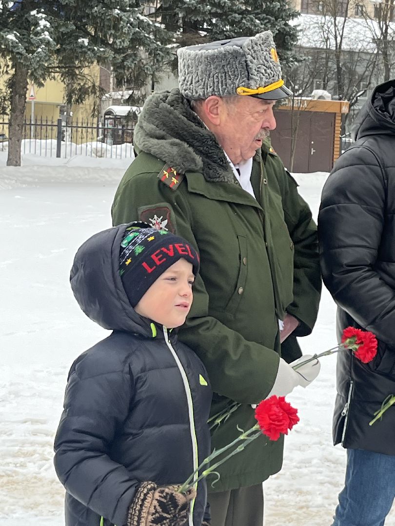 наро-фоминск, день защитника отечества, вечный огонь, могила Неизвестного солдата, мы помним,