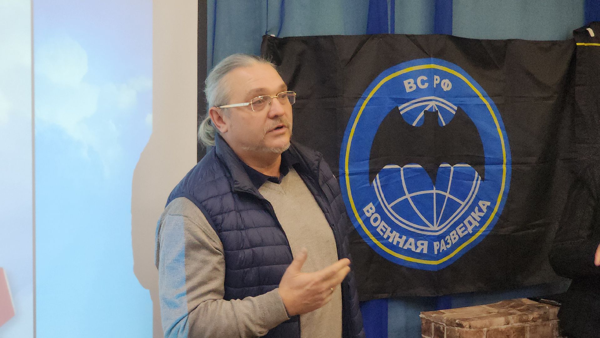 сво, спецоперация, Иван Лукин, библиотека, презентация книги, Я небо, Руза, рузский городской округ,