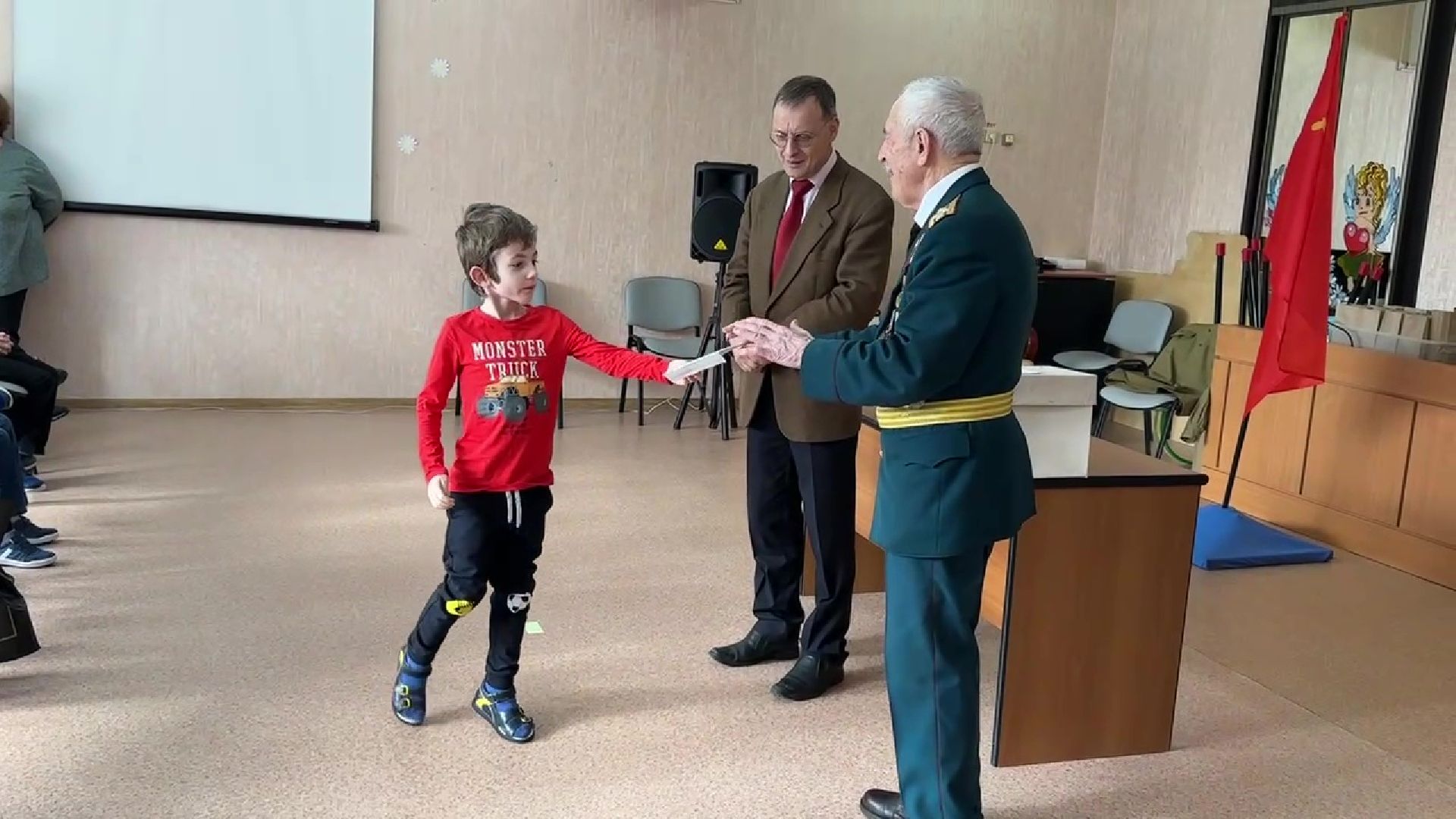 Реутов, родничок, особенные дети, праздник, день защитника отечества, картина,