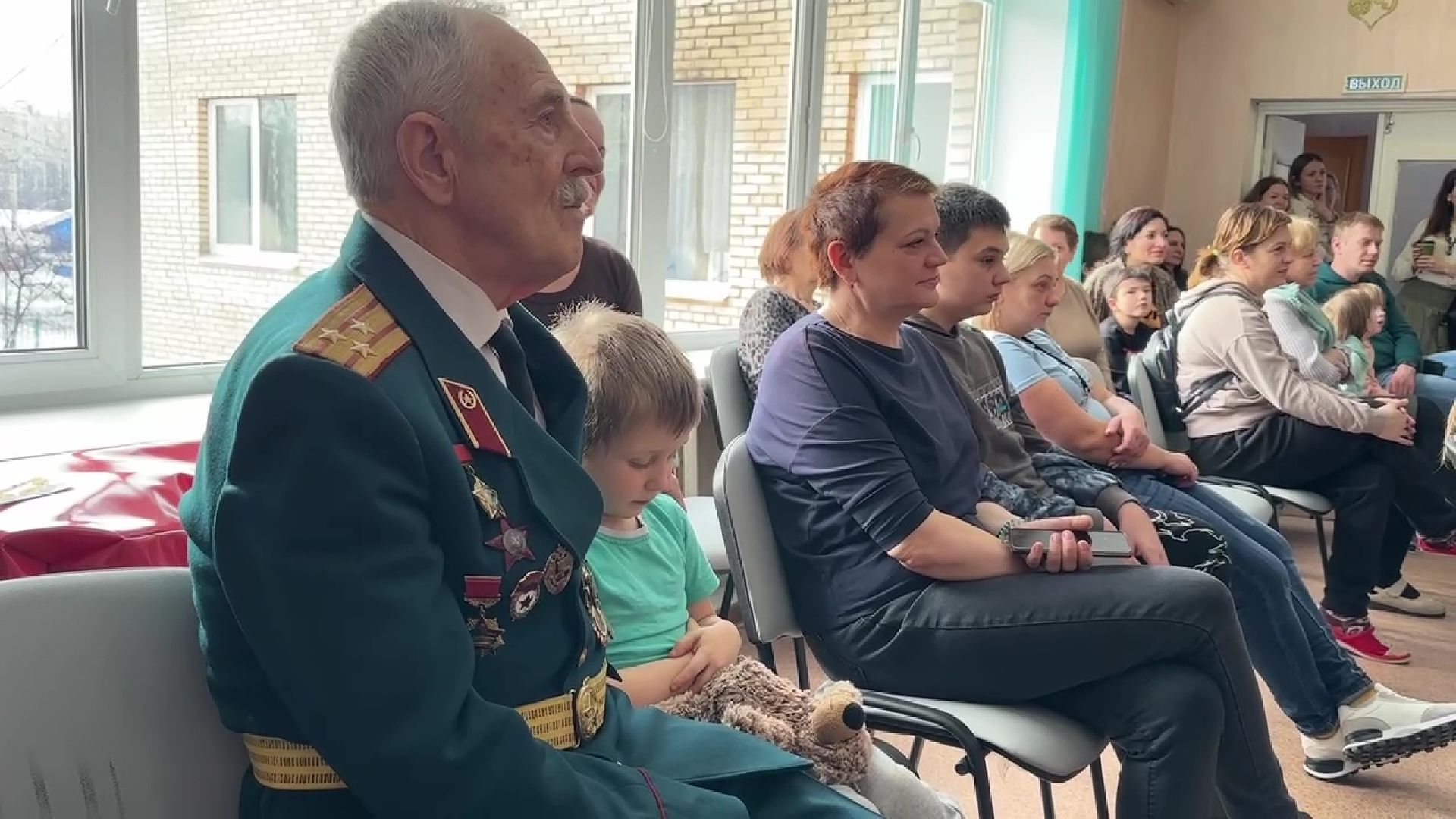 Реутов, родничок, особенные дети, праздник, день защитника отечества, картина,