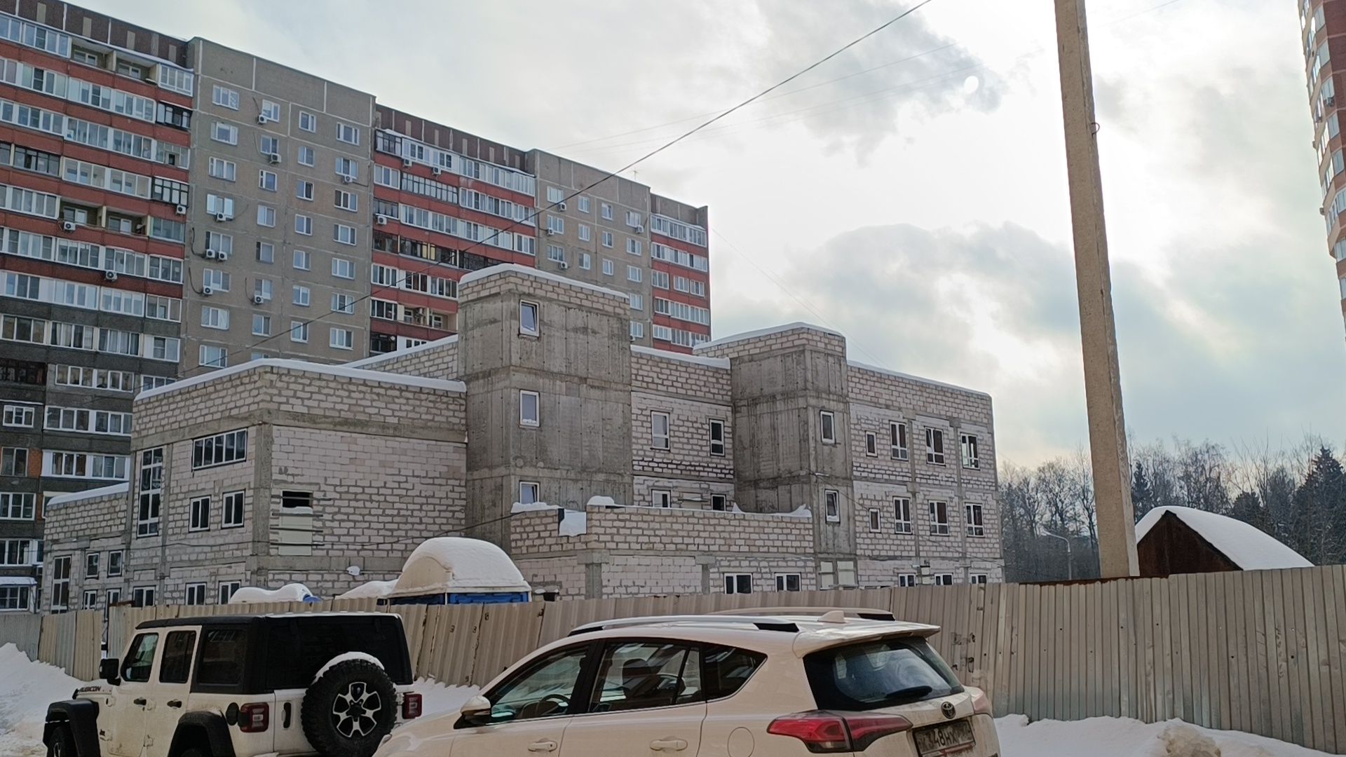 строительство, лобня, поликлиника, детский сад, школа,