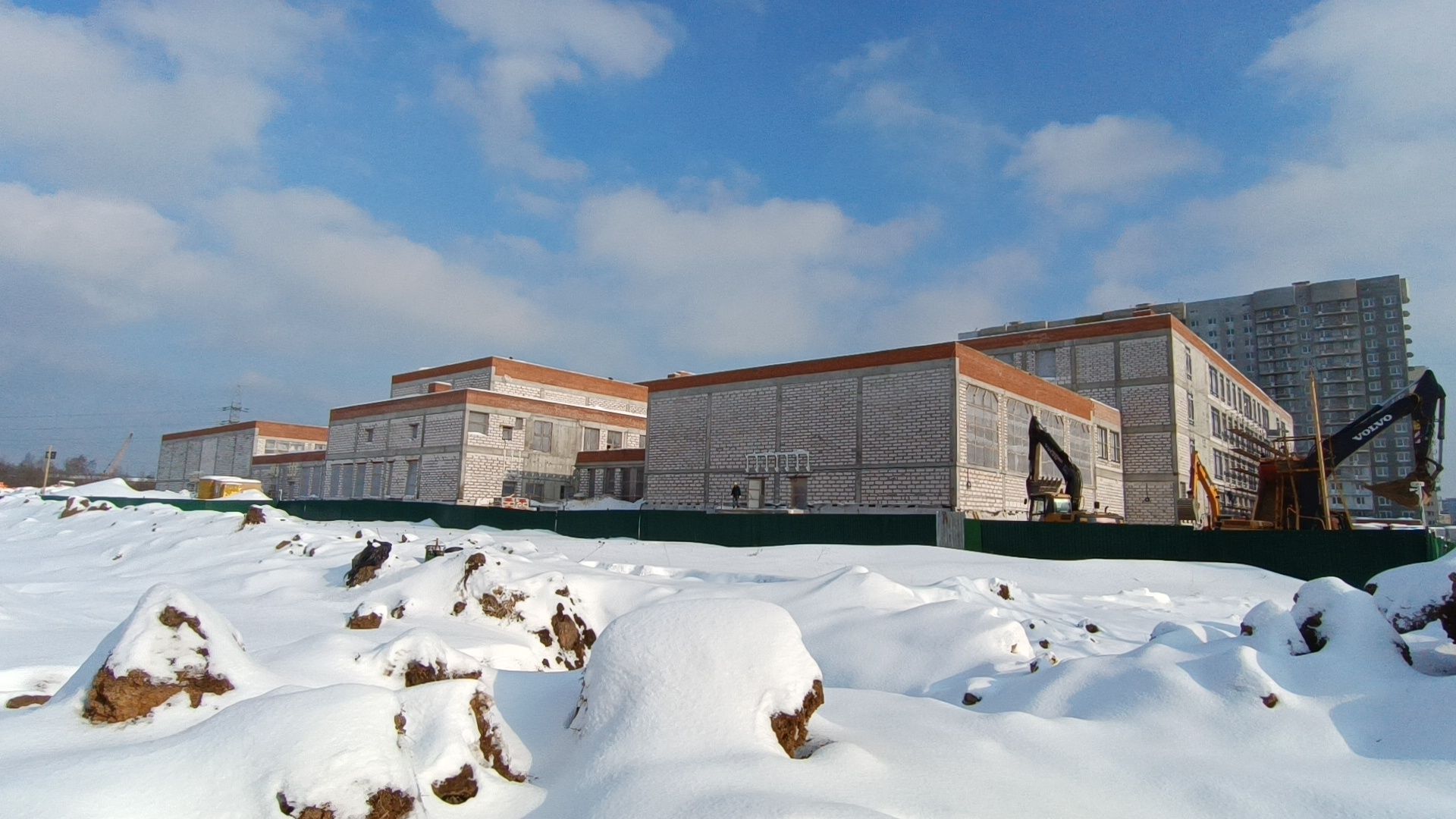 строительство, лобня, поликлиника, детский сад, школа,