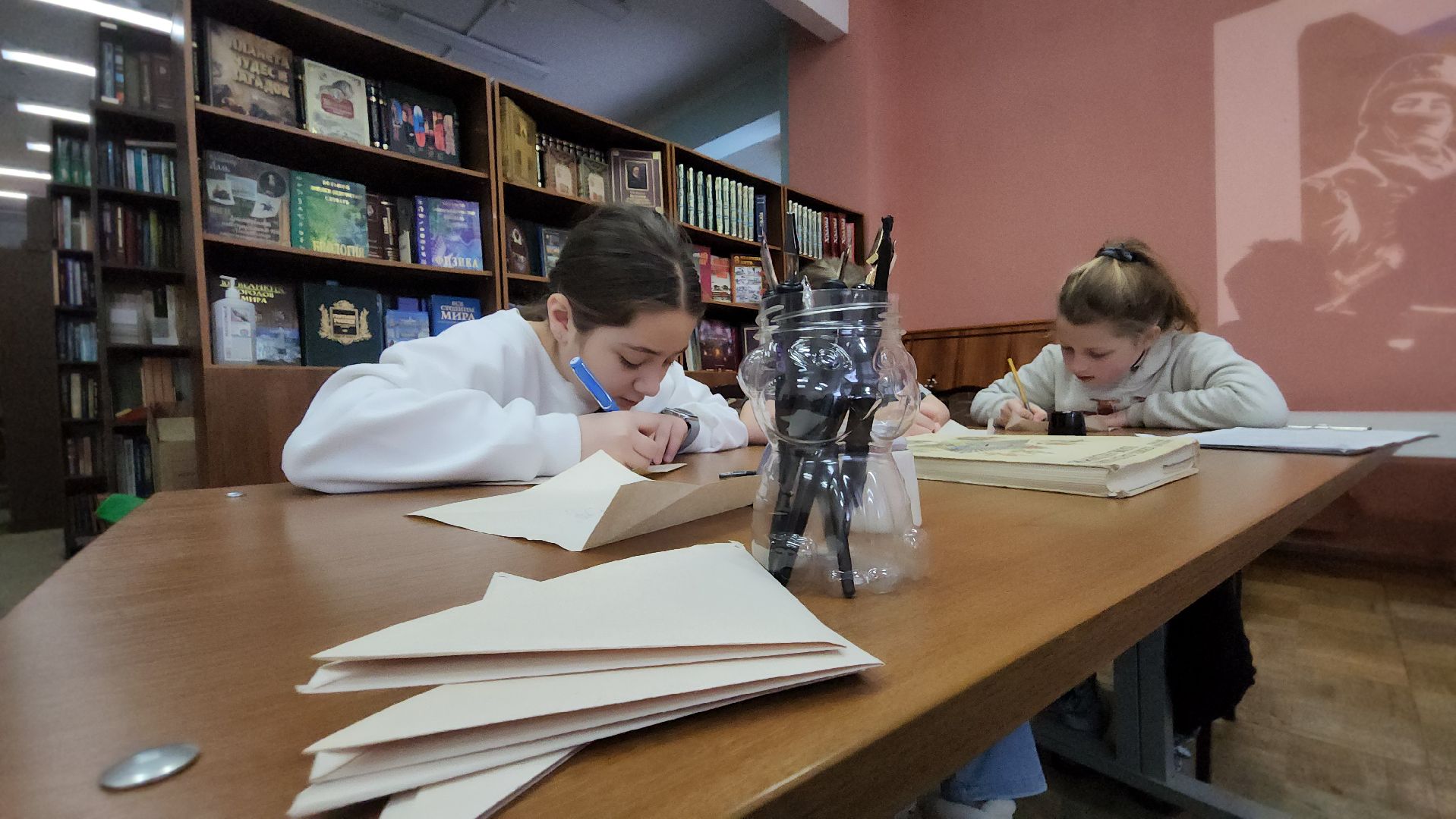 сво, спецоперация, письмо солдату, каллиграфия, библиотека, рузская библиотека, руза, рузский городской округ,