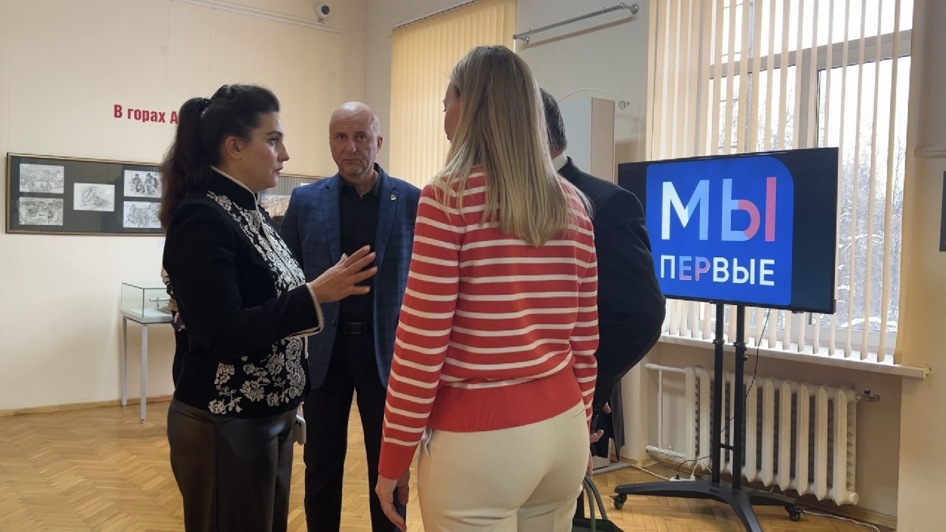 химки, культура, выставка, день защитника отечества, картинная галерея,