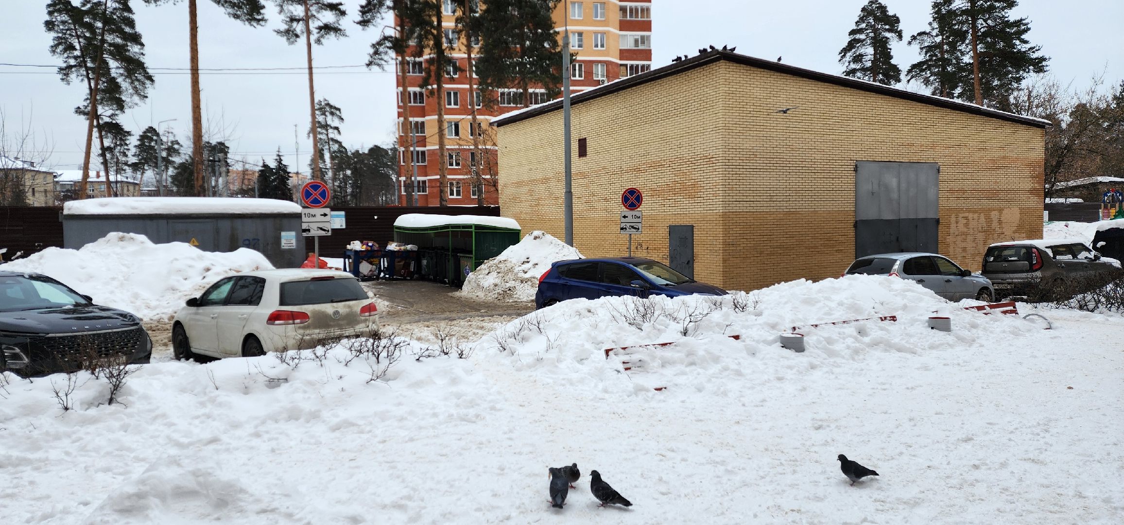 раменское, дороги, ограниченине парковки во дворах у еонтейнерной площадки, Десантная 17,