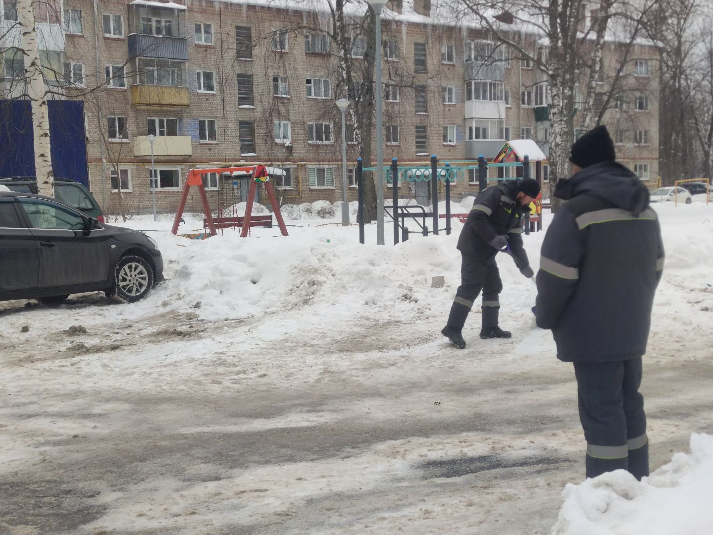 Дубна, Уборка города, Ручная уборка, Дворники, Уборка снега, жкх, Коммунальщики,