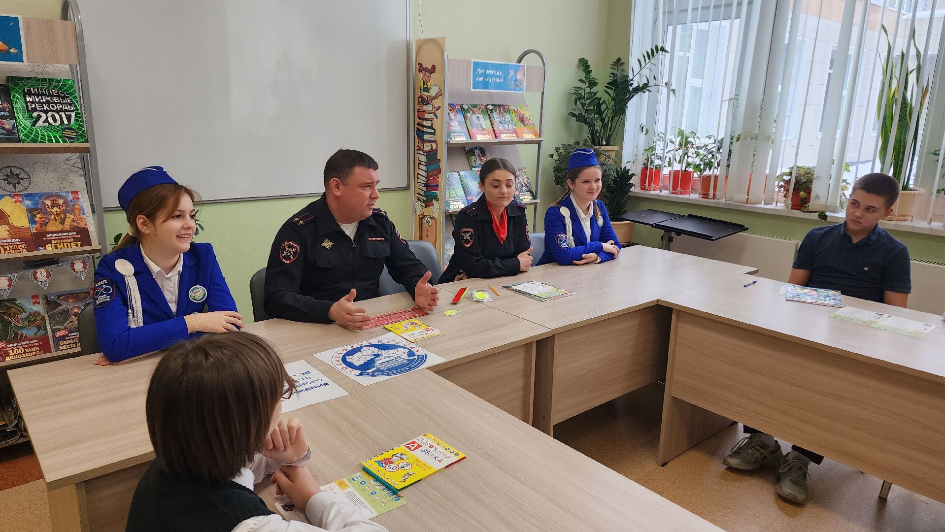 ОГИБДД, Госавтоинспекция, день защитников отечества, семьи военнослужащих, семьи участников сво, Тематическая встреча, ПДД, Волонтеры культуры, патриотизм, Поддержка семей, Поддержка детей, Домодедово, подмосковье,