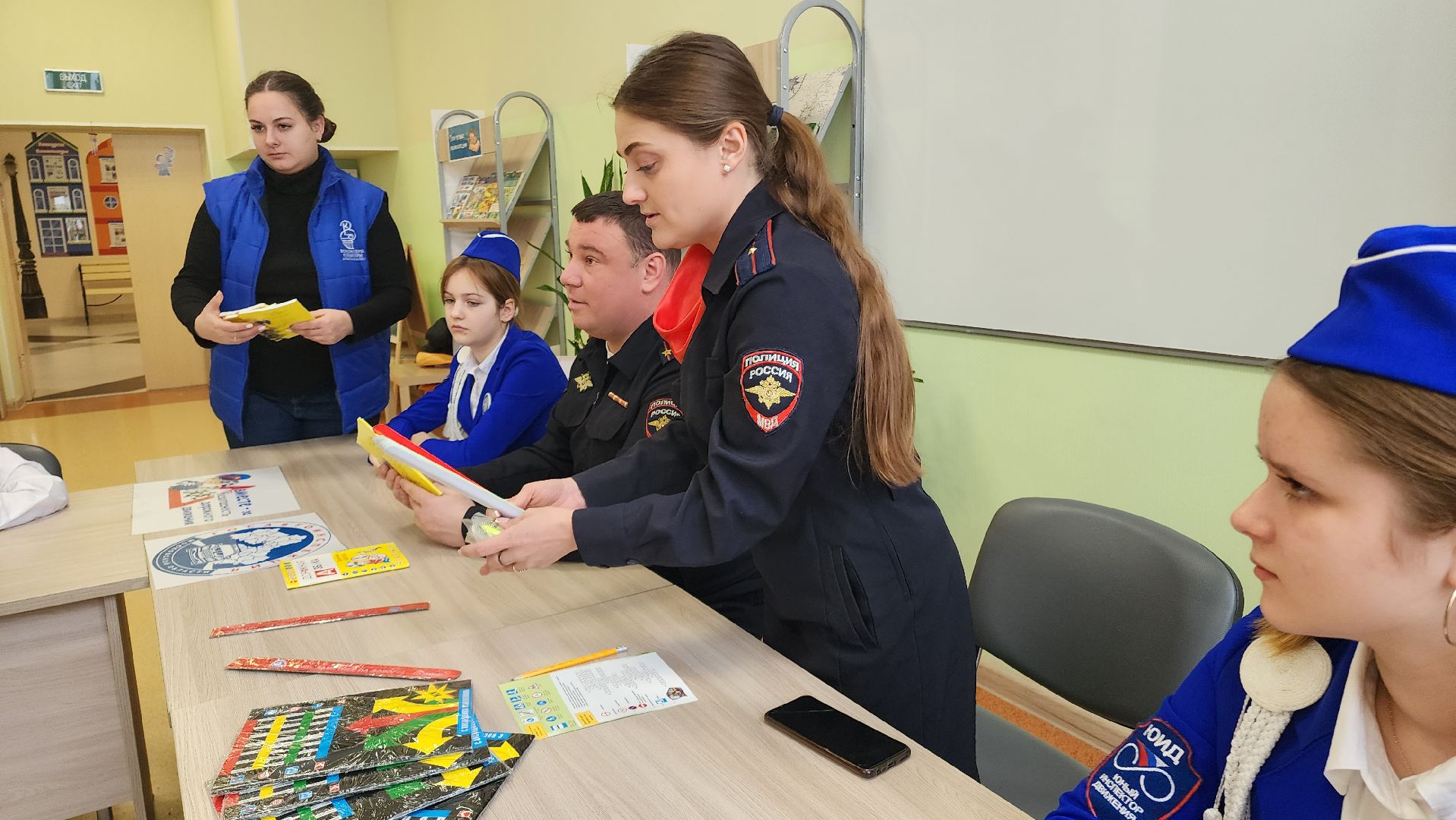ОГИБДД, Госавтоинспекция, день защитников отечества, семьи военнослужащих, семьи участников сво, Тематическая встреча, ПДД, Волонтеры культуры, патриотизм, Поддержка семей, Поддержка детей, Домодедово, подмосковье,