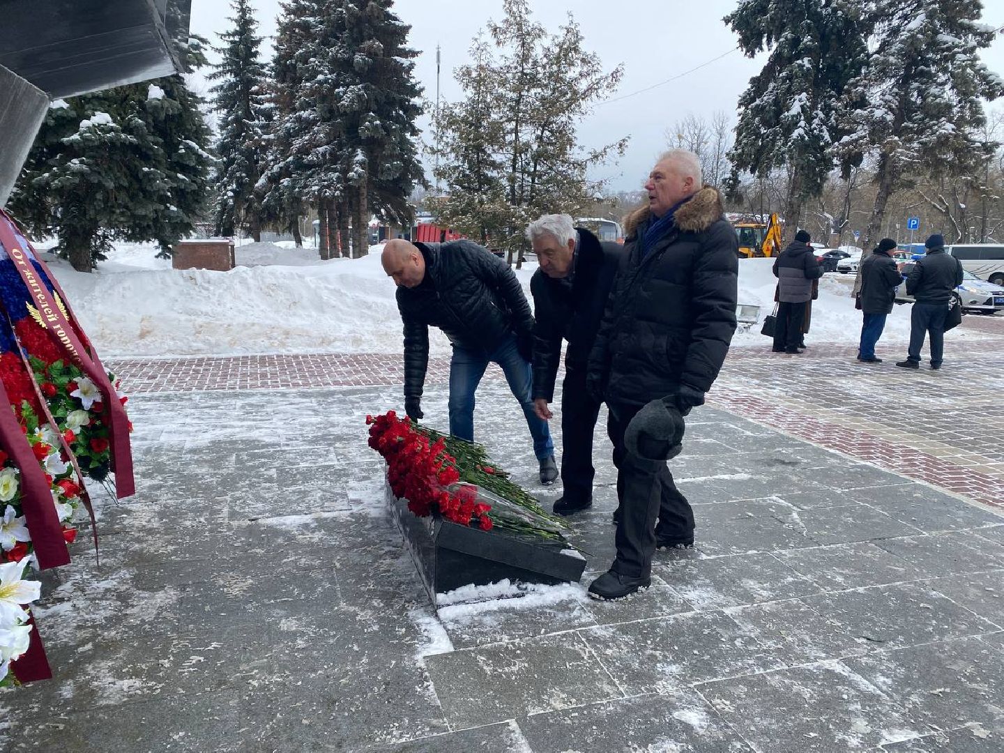 чехов, день защитника отечества, возложение цветов, ветераны, памятник,