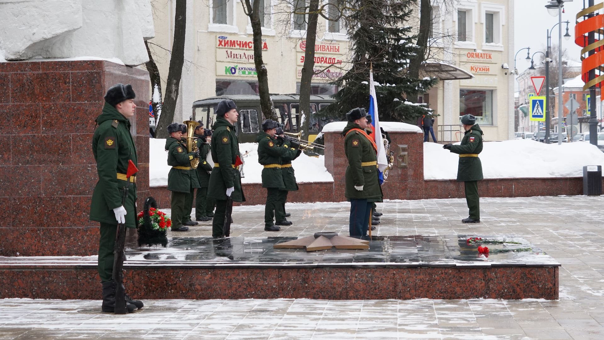 Егорьевск, Митинг, день защитника отечества, памятник, вечный огонь, солдат,