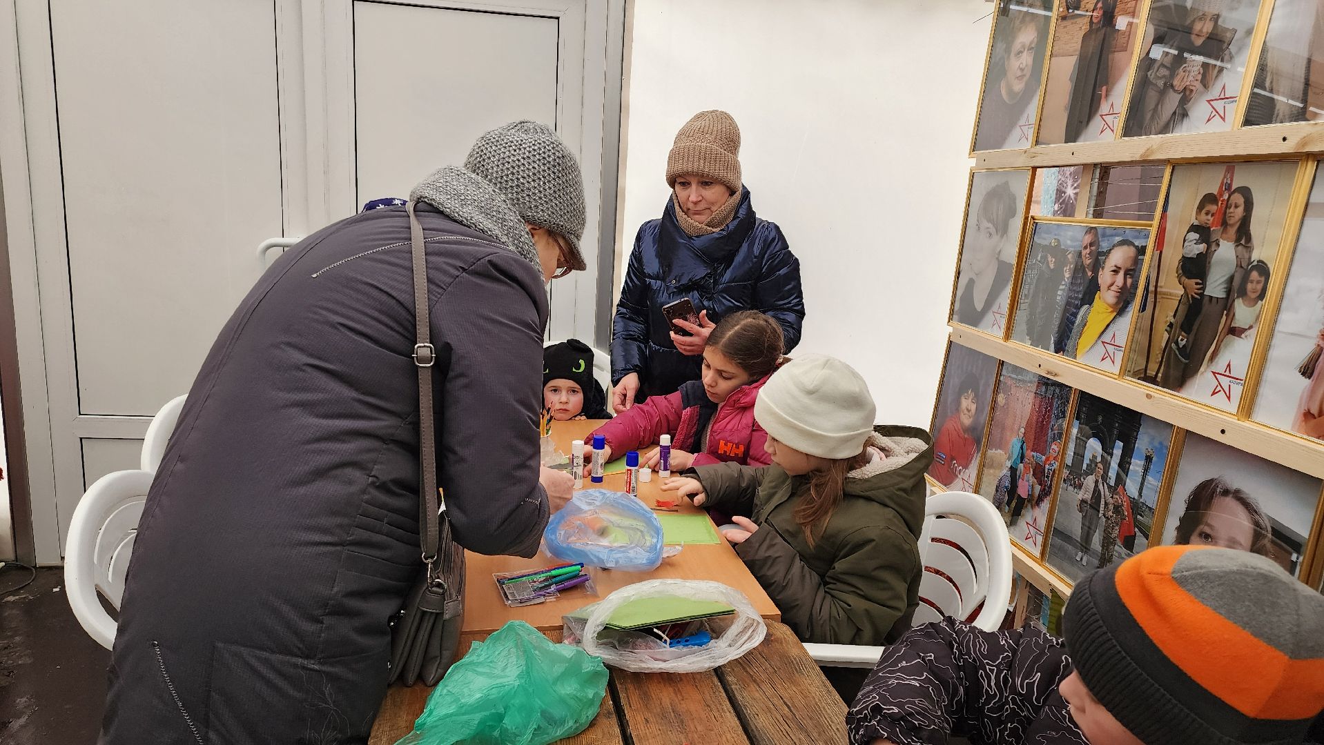 кашира, городской парк, фотовыставка, семьи защитников, день защитника отечества, открытка папе, аппликация,