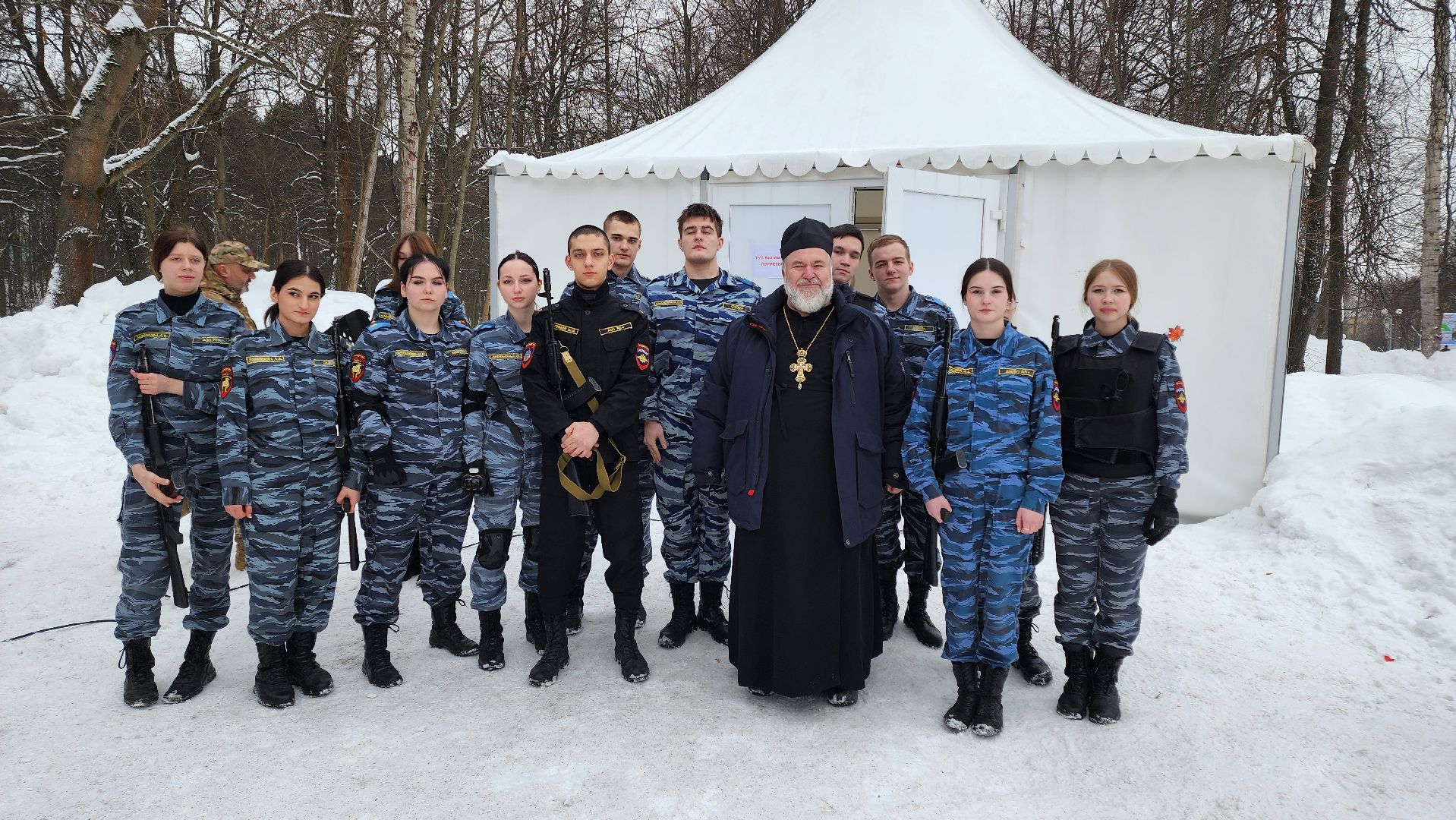 кашира, городской парк, день защитника отечества, 23 февраля, концерт, подмосковный колледж энергия, каданс, забава,
