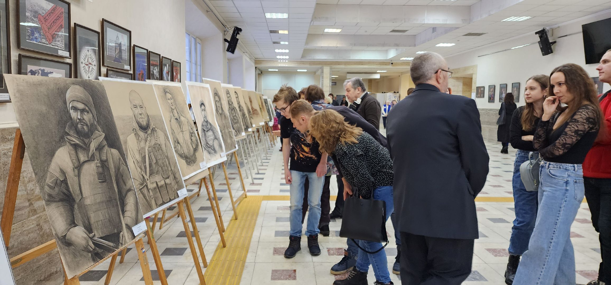 раменское, культура, выставки в ДК имени Воровского,