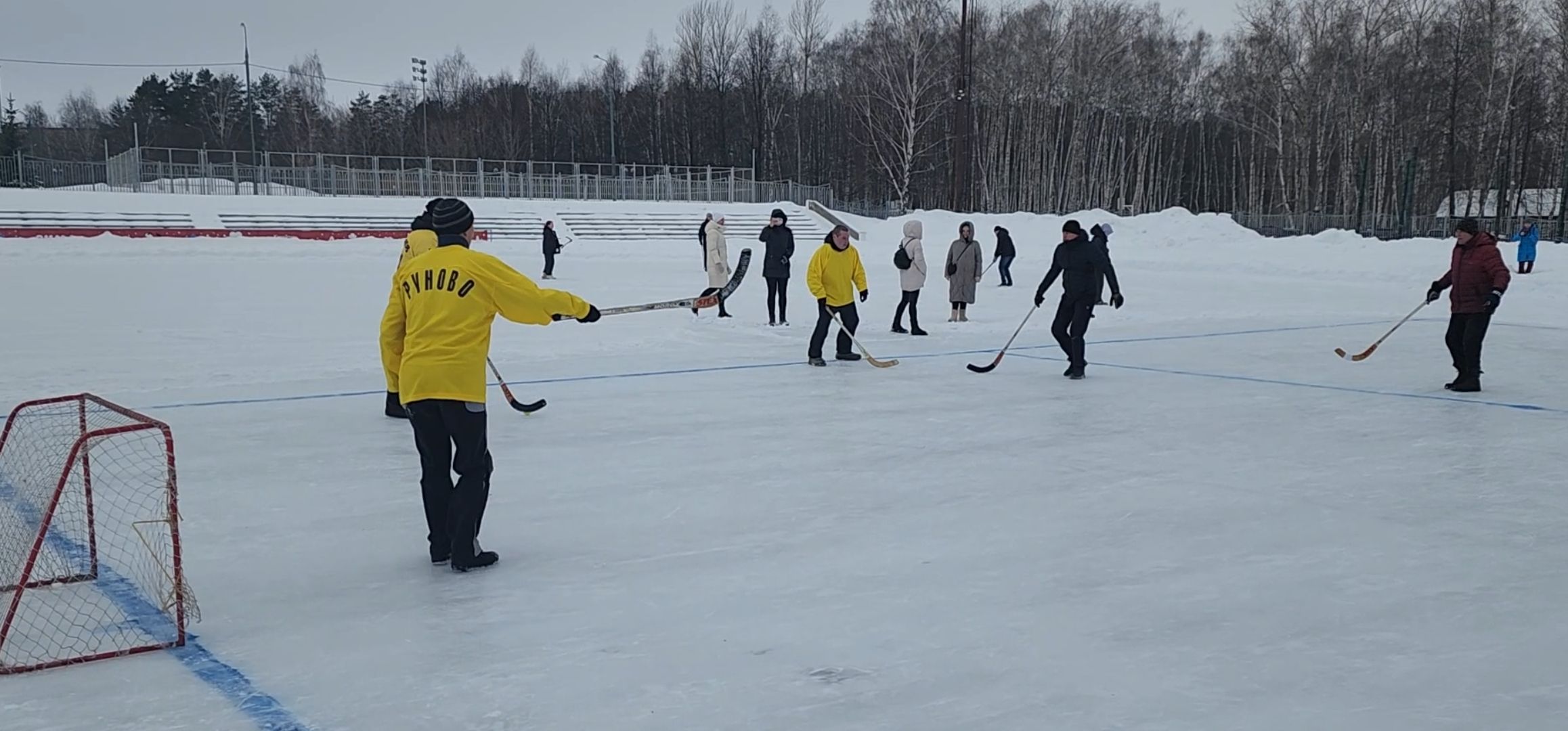 кашира, день защитника отечества, хоккей с мячом, валенки, соревнования, ветераны руново, корыстово, любители,