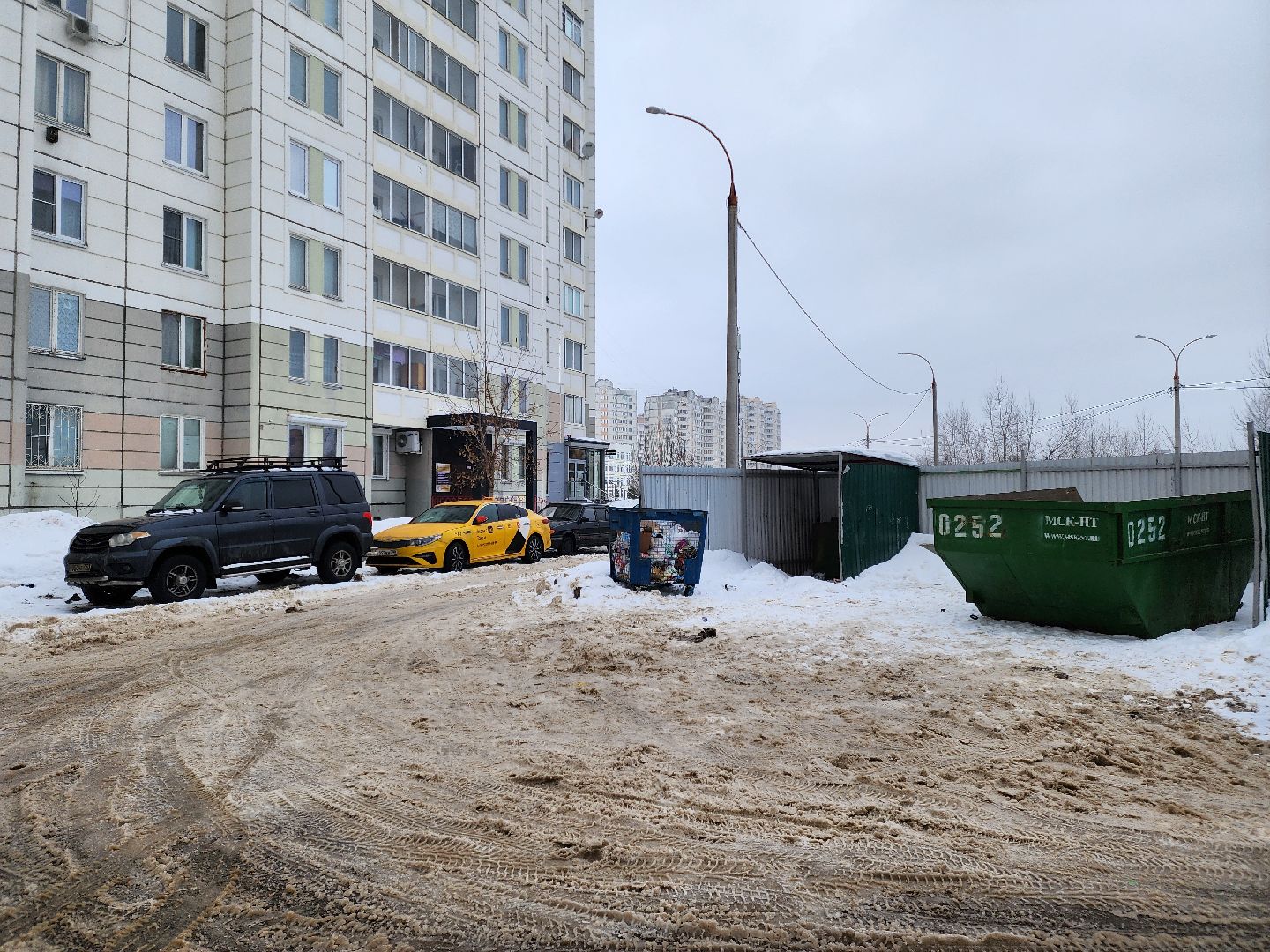Подольск, контейнерные площадки, дорожные знаки, остановка запрещена,