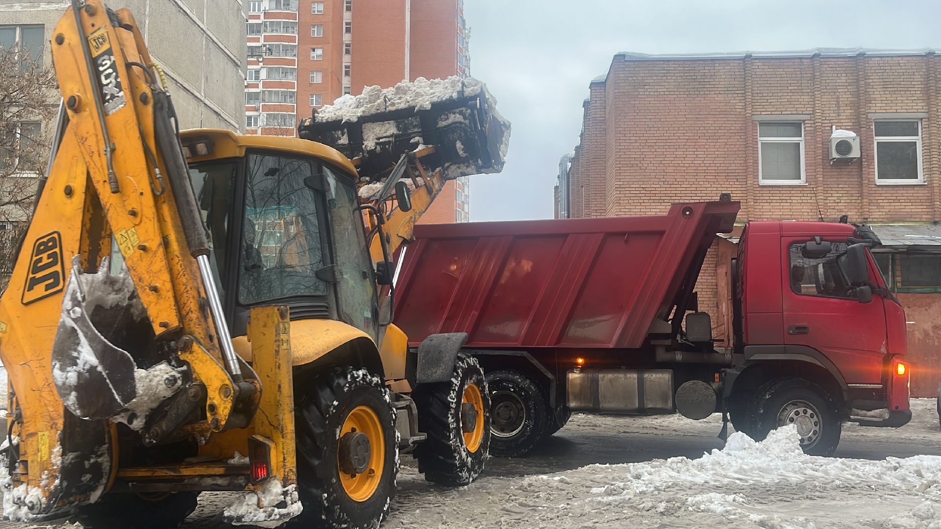 уборка снега, вывоз снега, уборка дворов,