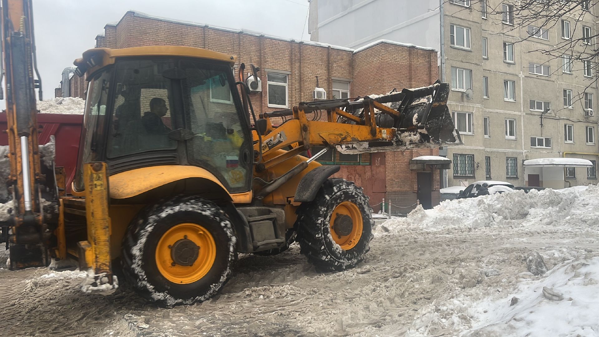 уборка снега, вывоз снега, уборка дворов,