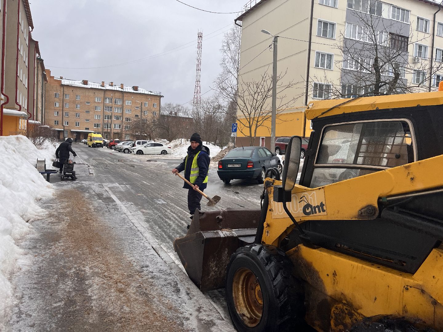 шаховская, снег, обработка дорог, наледь,