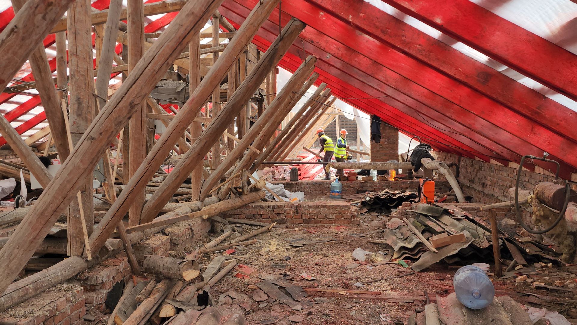 серпухов, улица калинина, демонтаж кровли, капитальный ремонт, строительные работы,