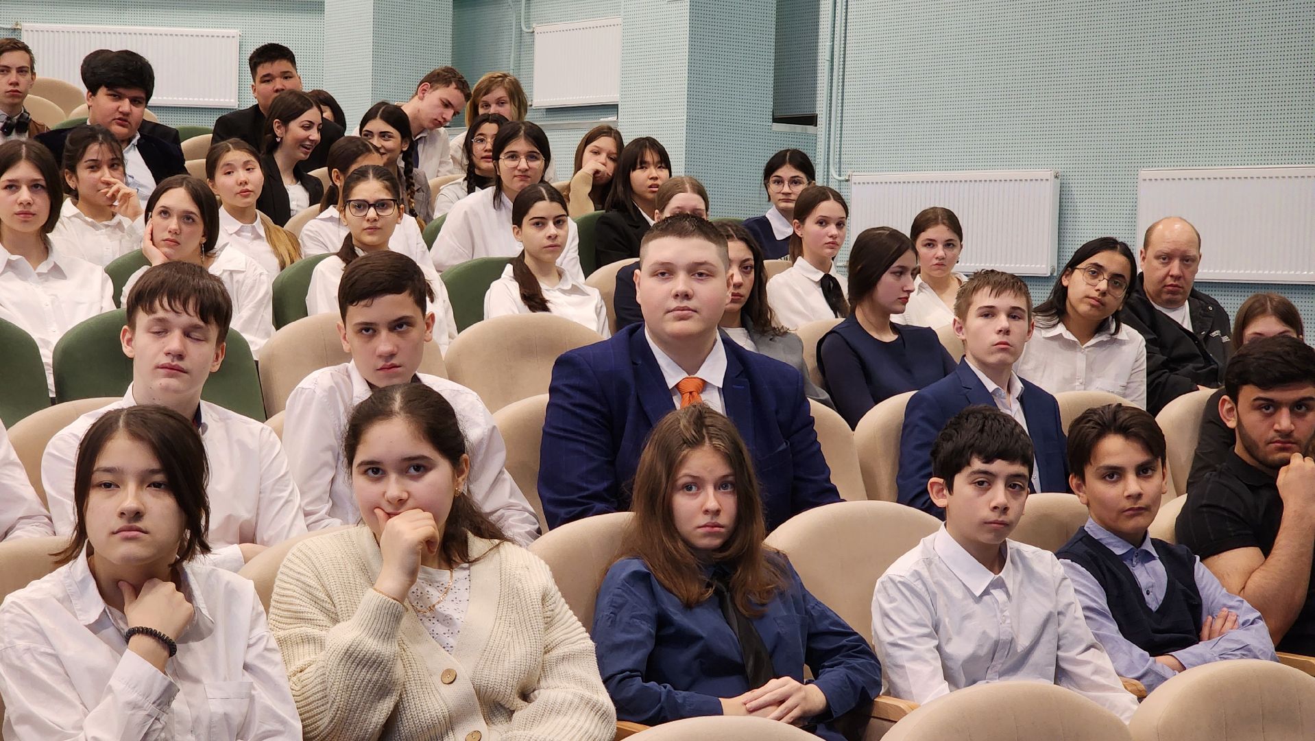 урок мужества, медаль,