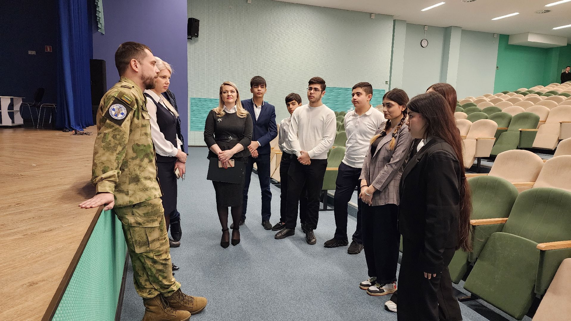 урок мужества, медаль,