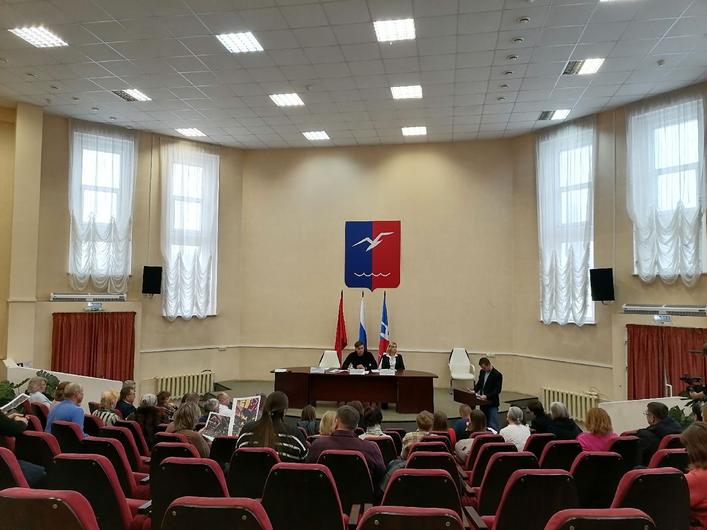 администрация города, Сквер, Общественные слушания,