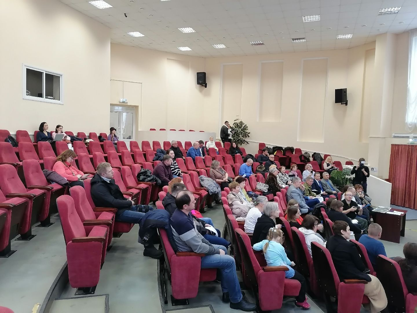 администрация города, Сквер, Общественные слушания,