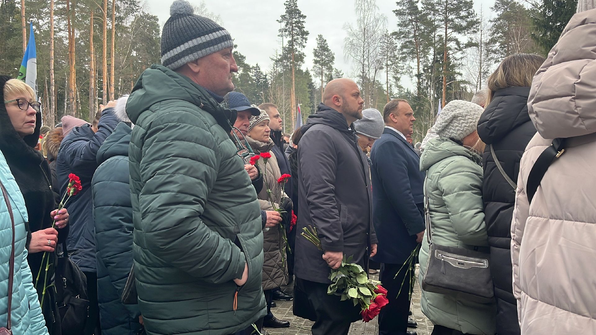 памятник, памятник героям сво, спецоперация,